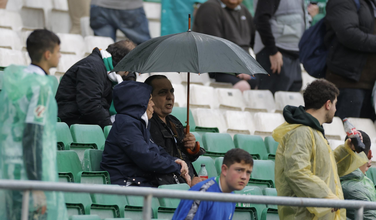 Búscate en las fotos del Betis - Vitoria Guimaraes