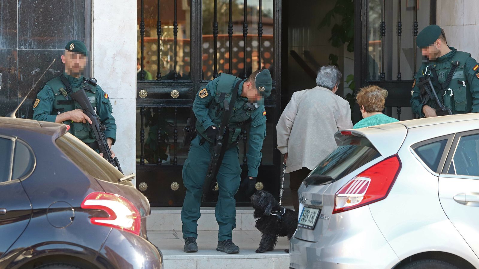 Fotos de los registros de la Guardia Civil en La Línea