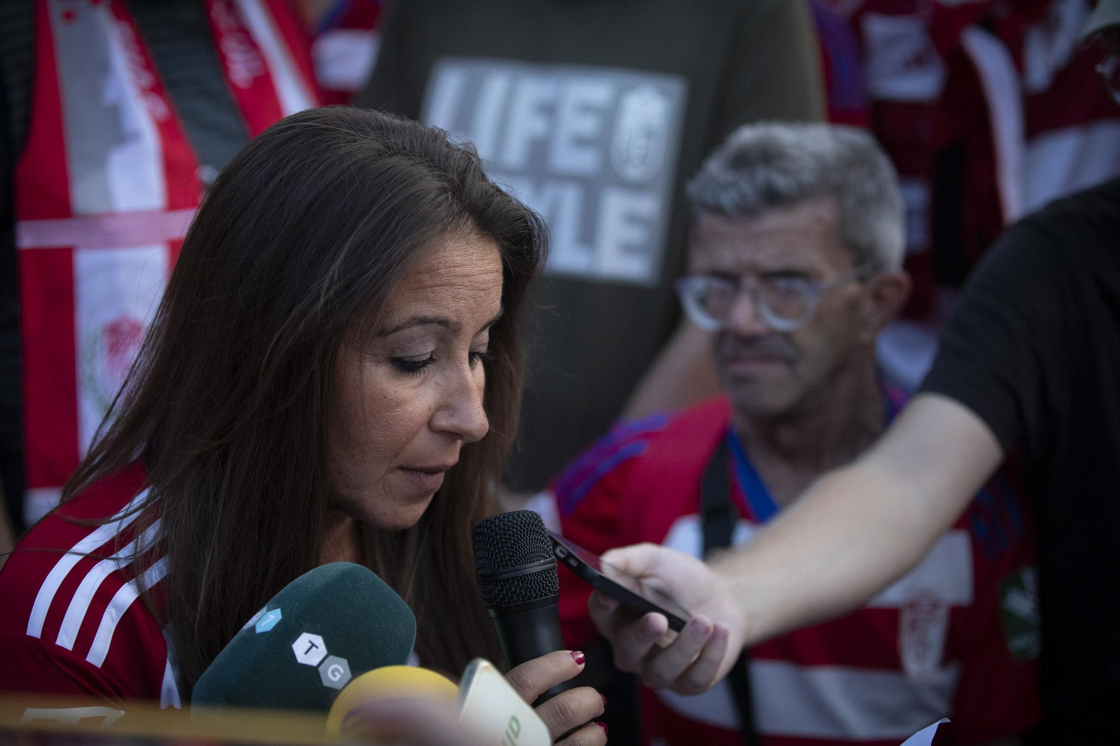 Las mejores imágenes de la manifestación en el Nuevo Los Cármenes