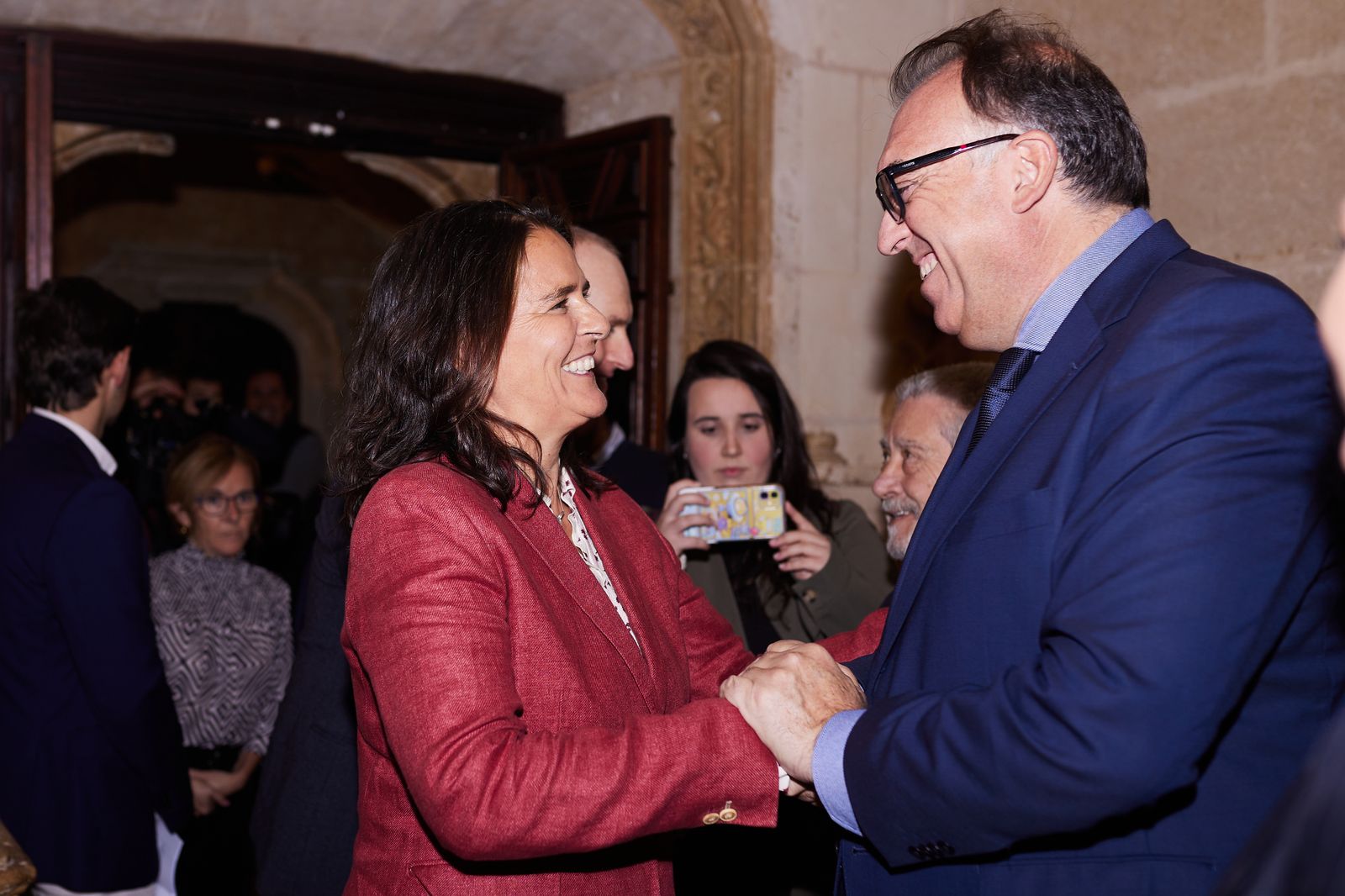 Las fotos de la Copa Billie Jean King con el alcalde jugando al tenis