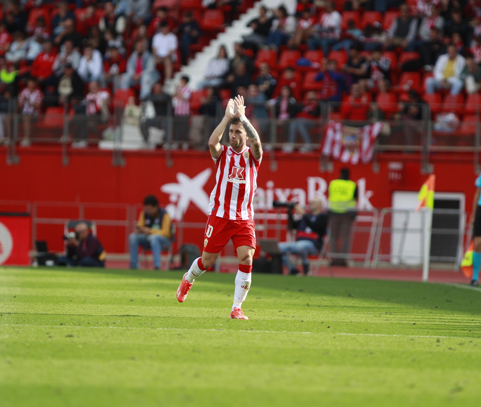 Las mejores imágenes del partido de fútbol U.D. Almería-Villarreal C.F.
