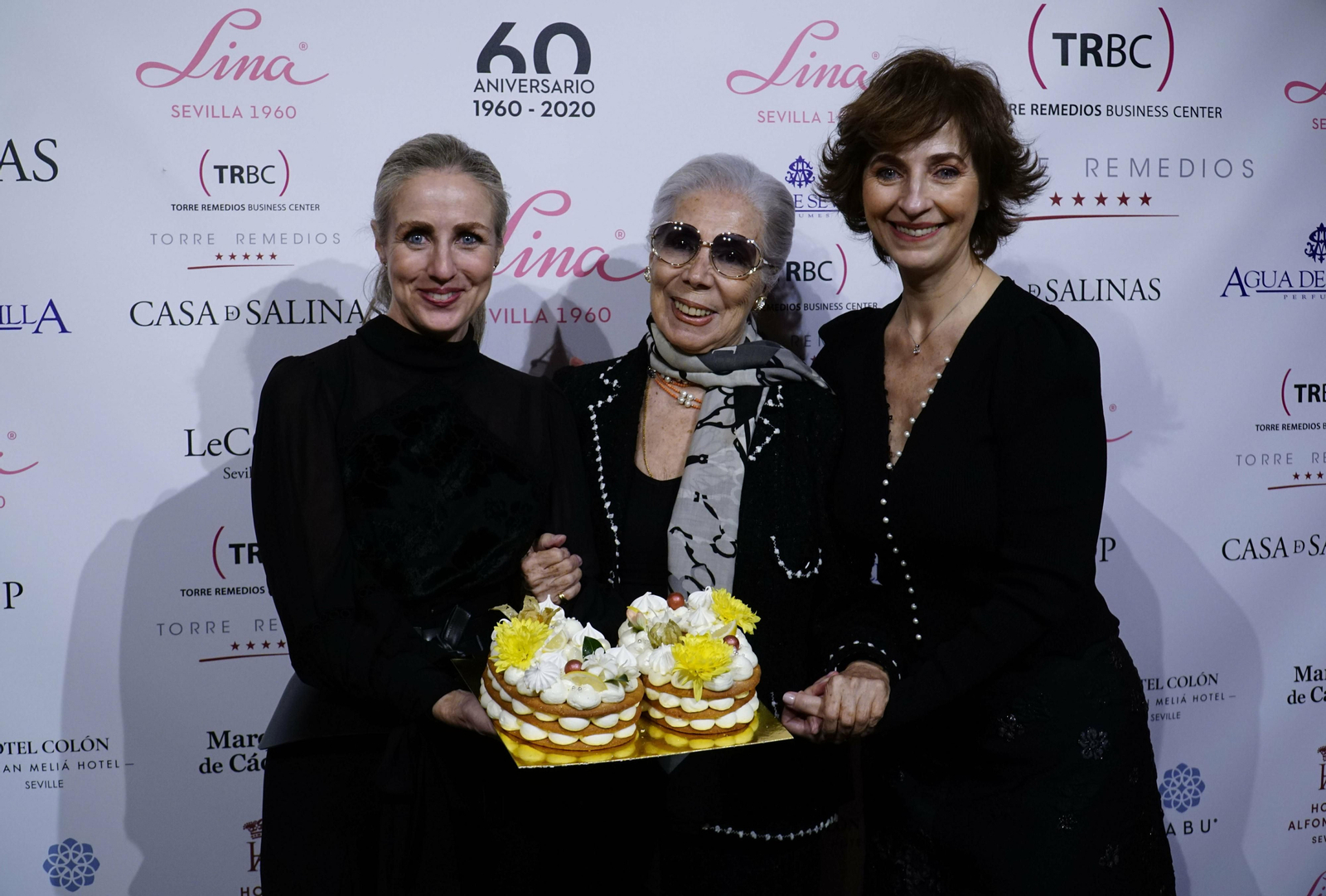 Se abre la temporada de moda flamenca 2020: todas las fotos del desfile de Lina 1960