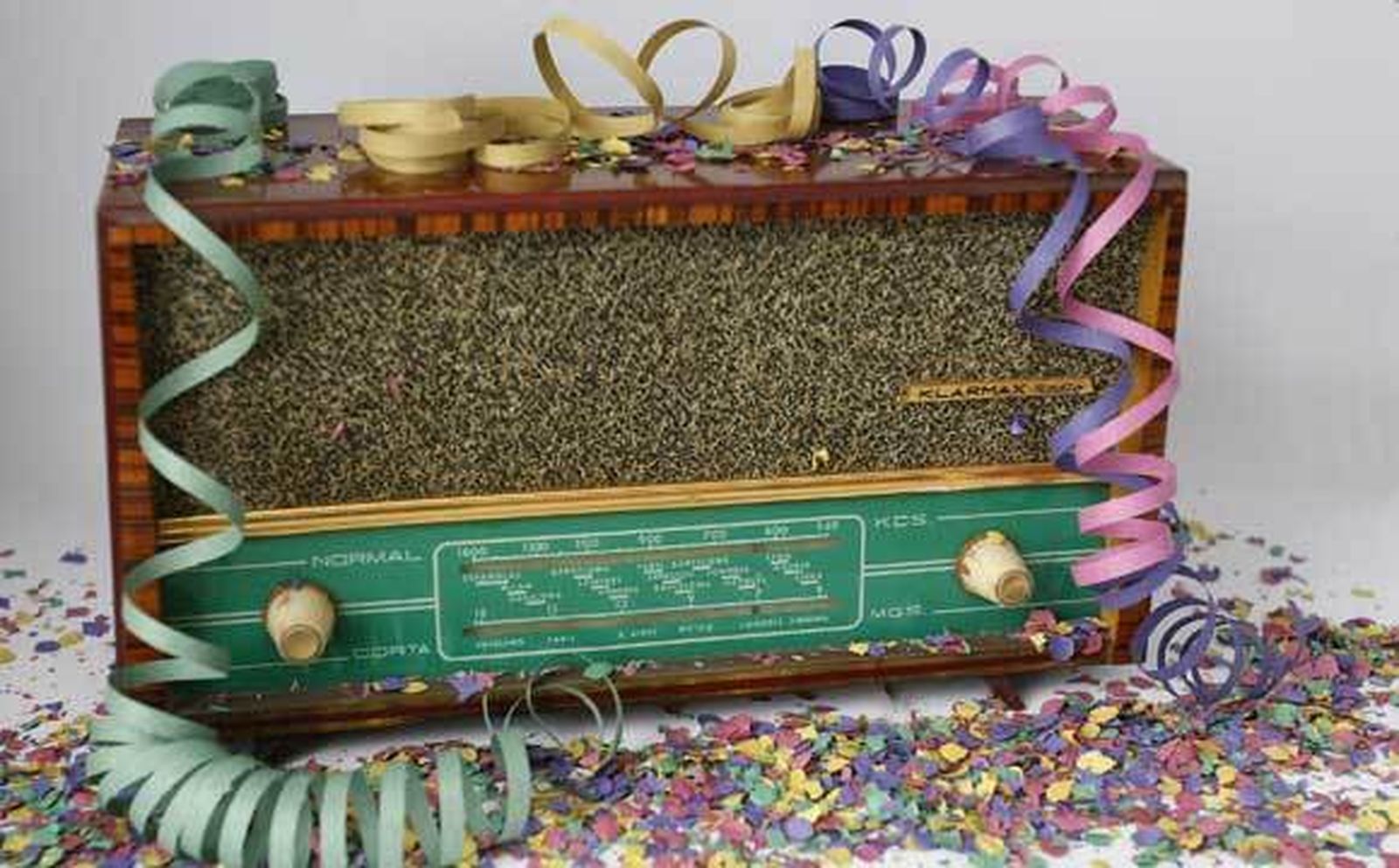 La radio también se mira