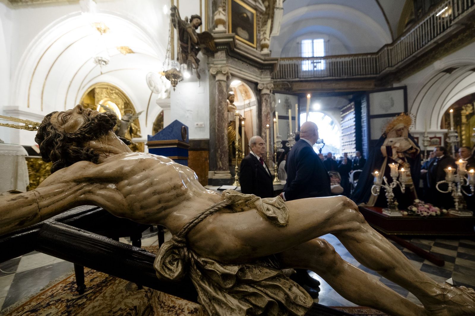 Las imágenes de los traslados de las cofradías de Santa Cruz