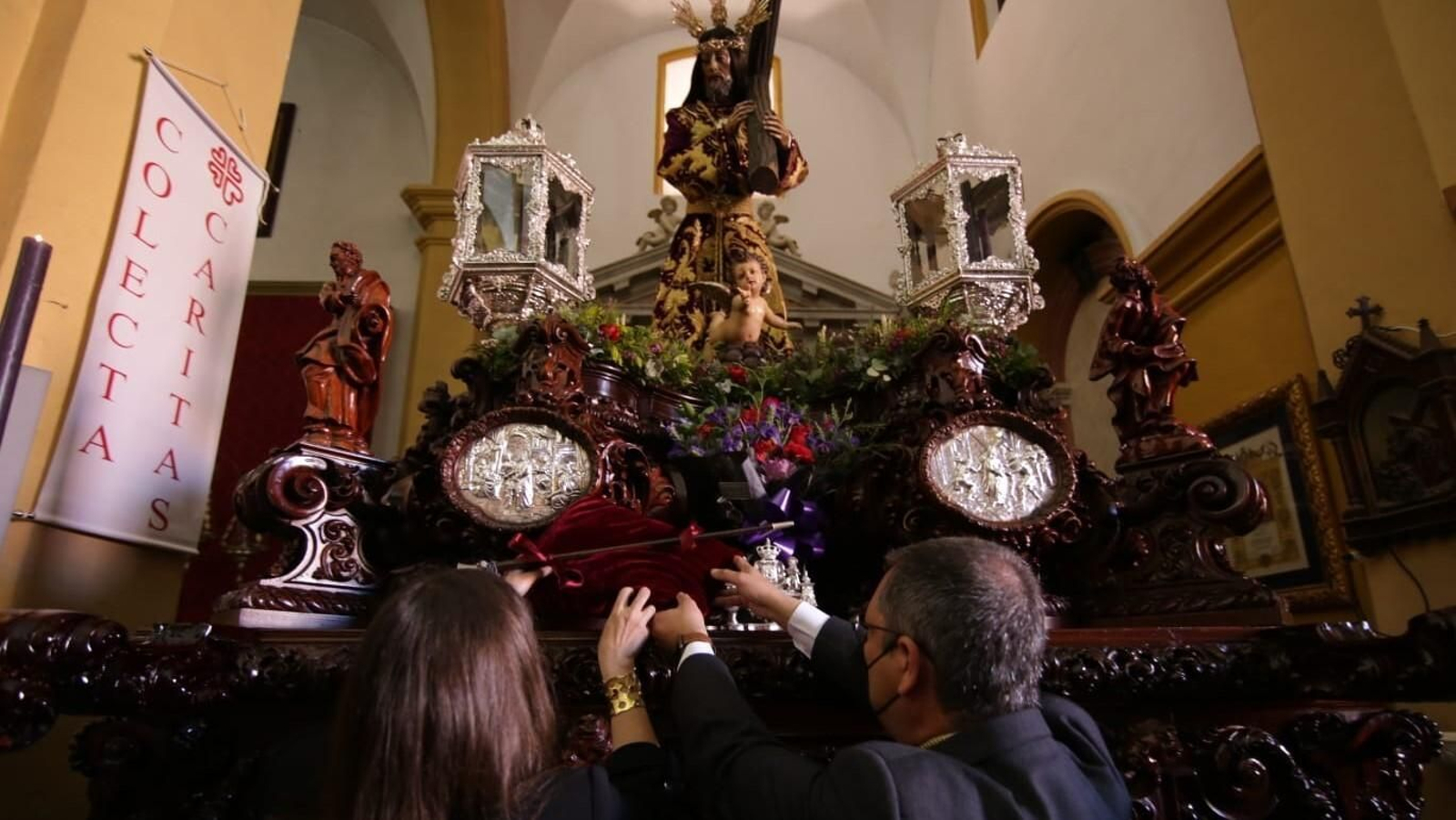 Jueve Santo en San Fernando: Así ha sido el rito de la entrega del bastón al Regidor Perpetuo