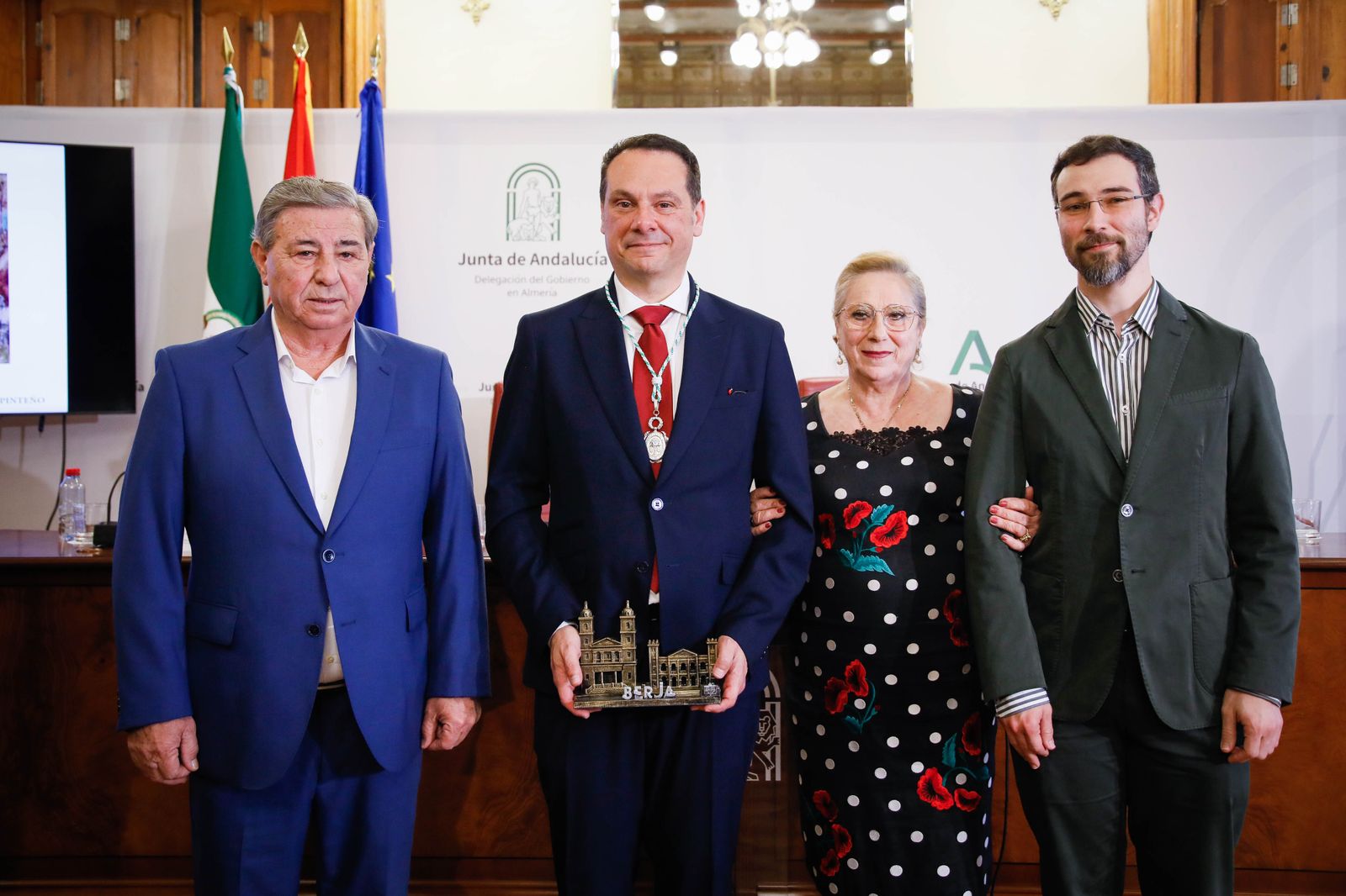 Juan Manuel Martín Robles ingresa como académico de Historia de Andalucía y te lo contamos en imágenes