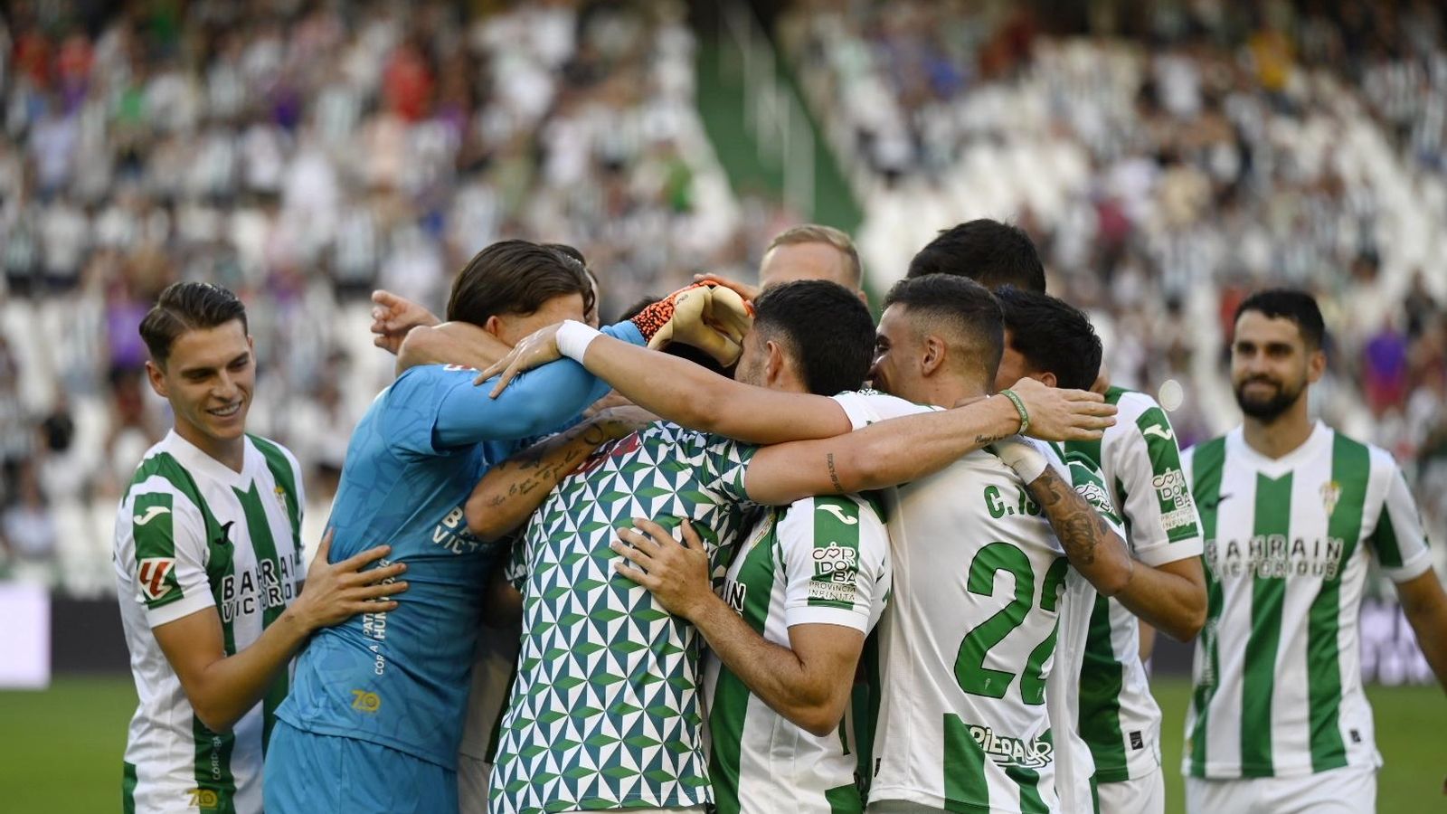 Las mejores fotos del ambiente en El Arcángel para el Córdoba CF - Albacete