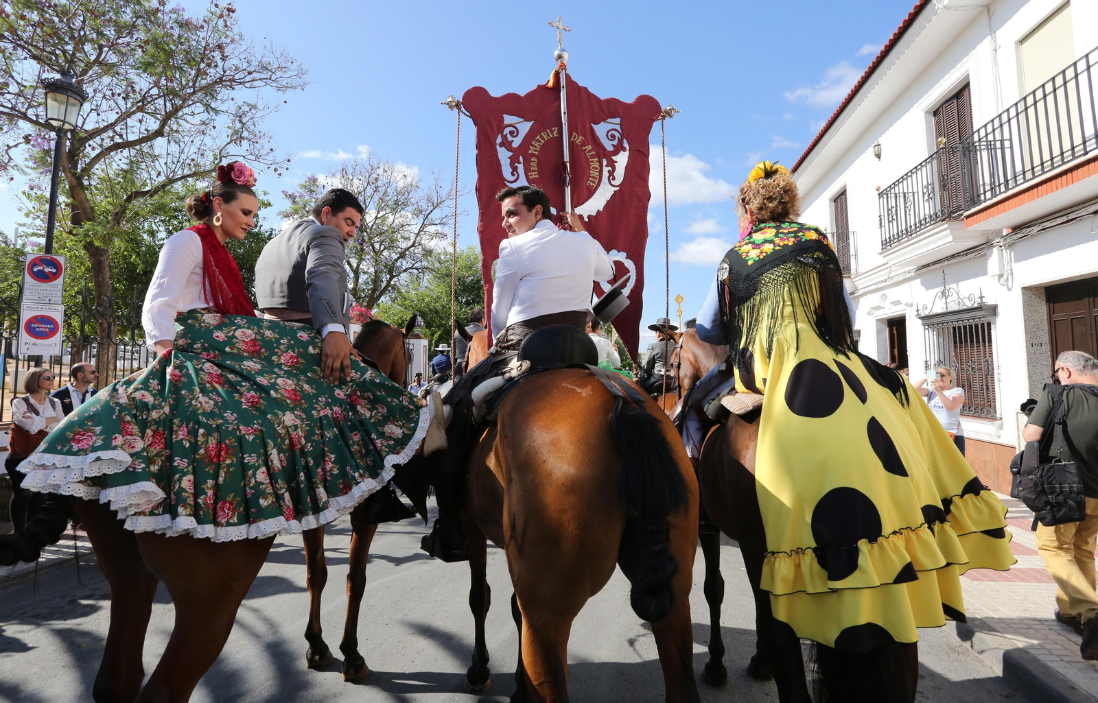 Imágenes de la Hermandad Matriz de Almonte en El Rocío 2019