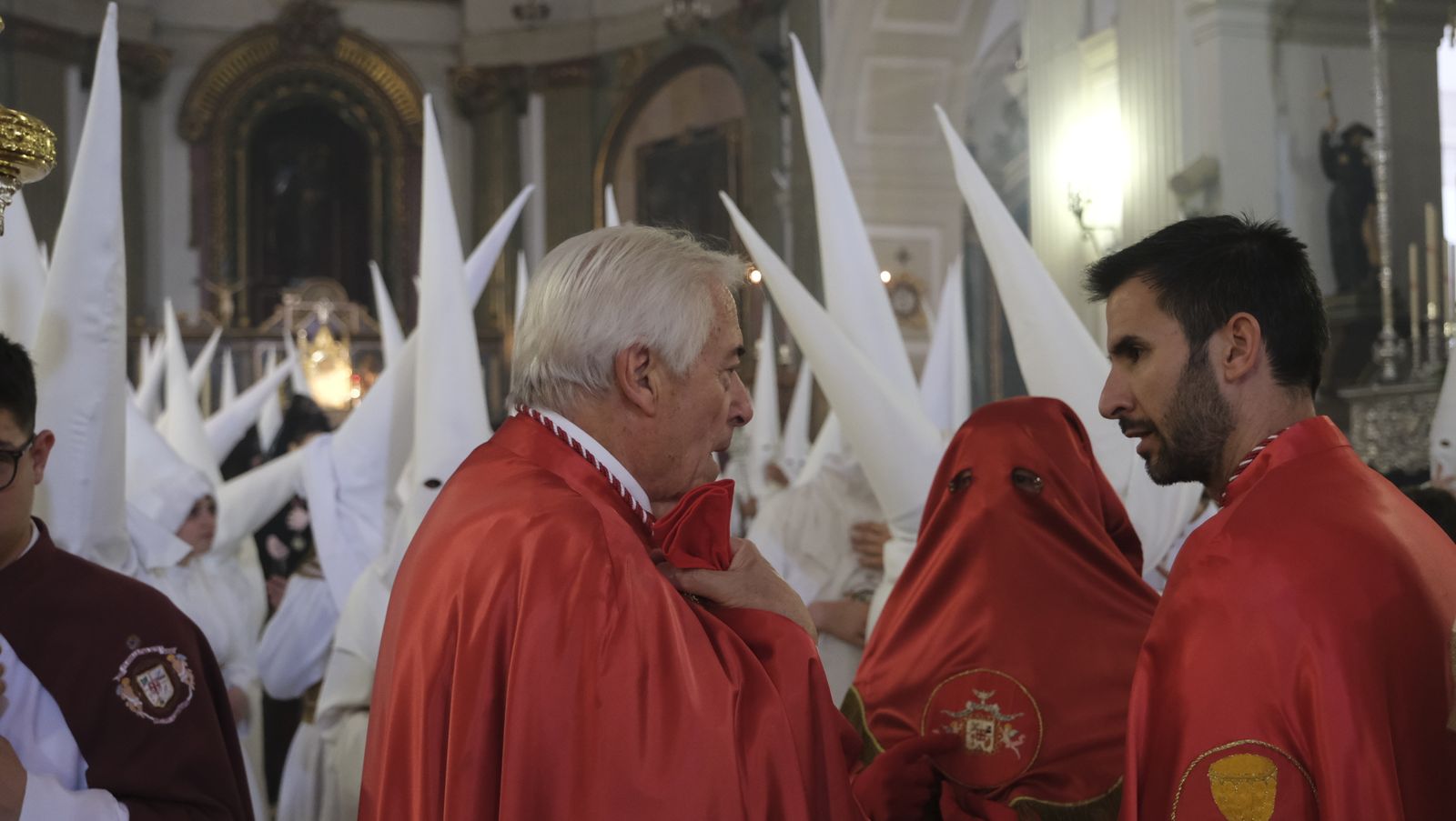 La procesión de la Santa Cena en Almería, en imágenes