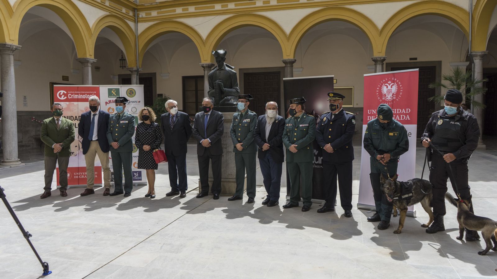 Presentación, hoy, del proyecto en Derecho.
