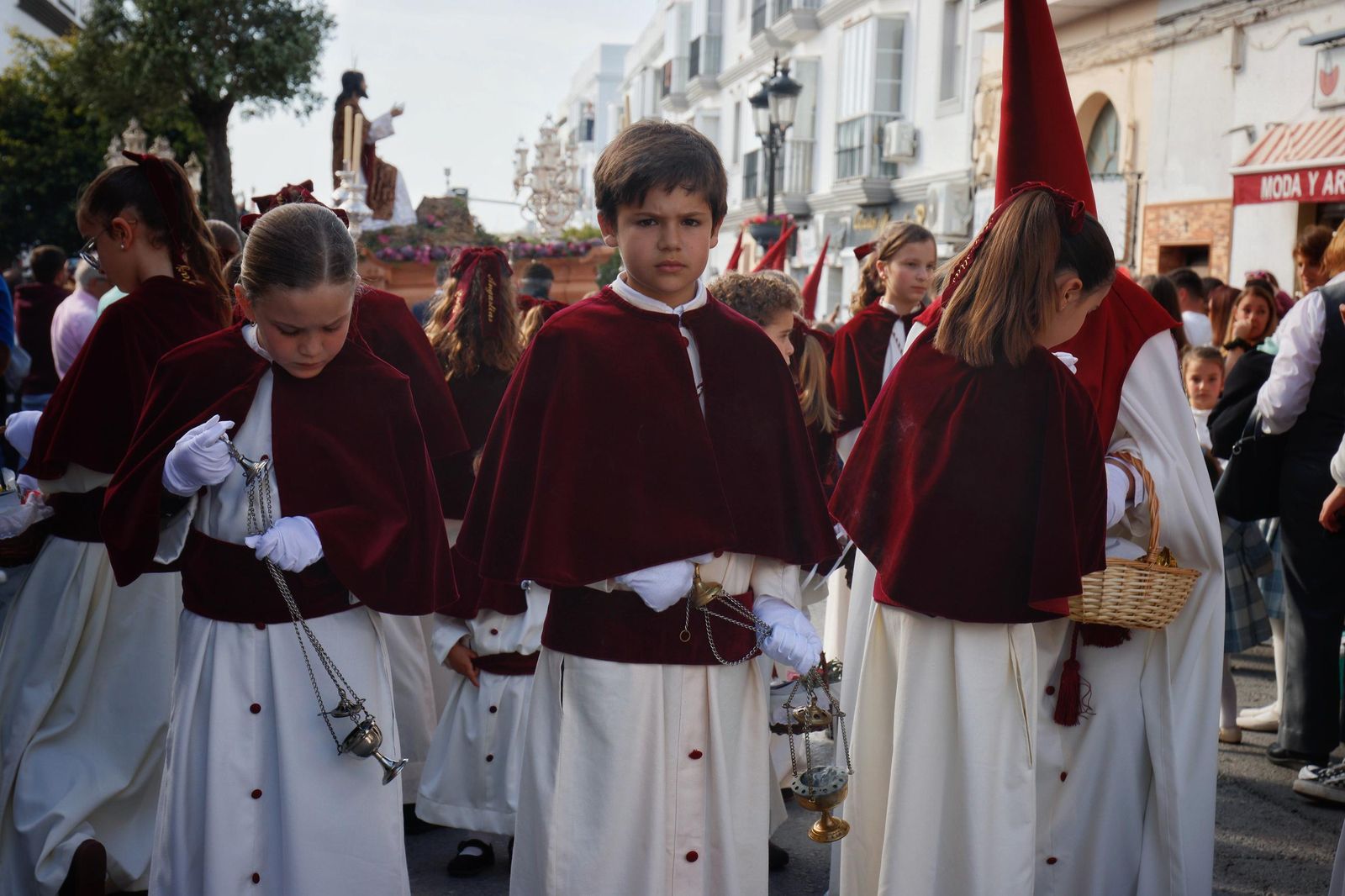 Imágenes de la salida de La oración en El Huerto en la Semana Santa de Chiclana 2025
