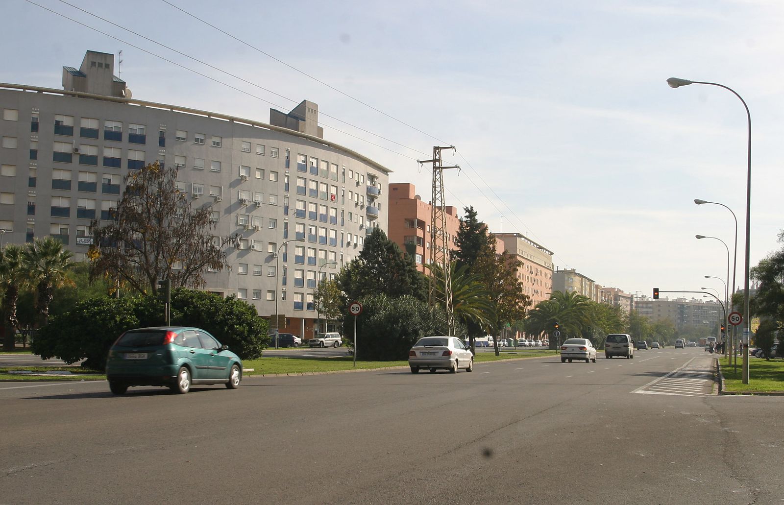 La avenida de las Ciencias de Sevilla Este, uno de los principales ejes del barrio.