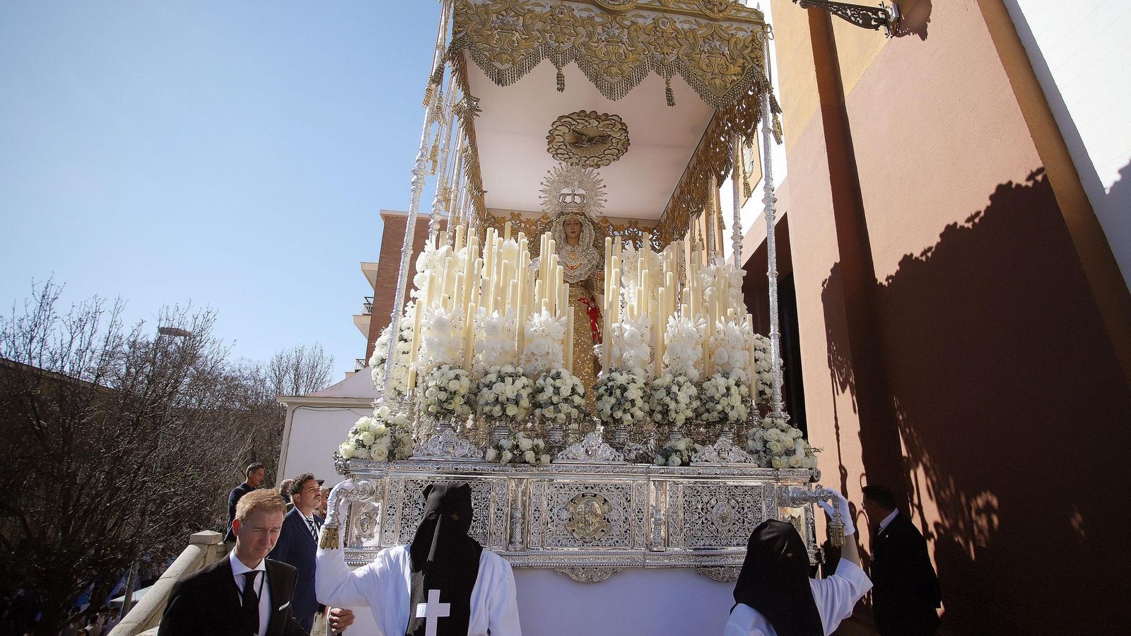 Ntra. Sra. de la Paz en su palio