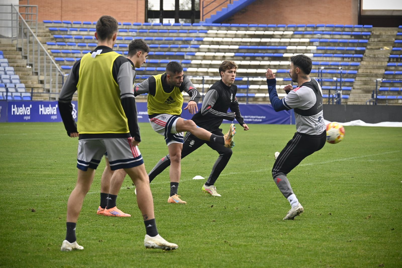 Las fotografías del entrenamiento del Recre en el Nuevo Colombino