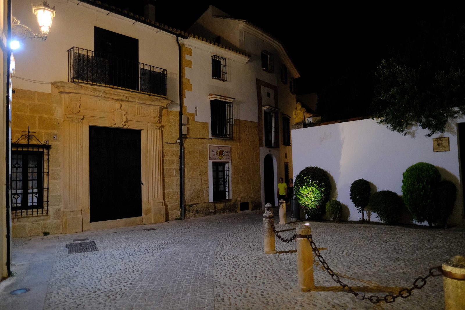 Ronda nocturna, en imágenes
