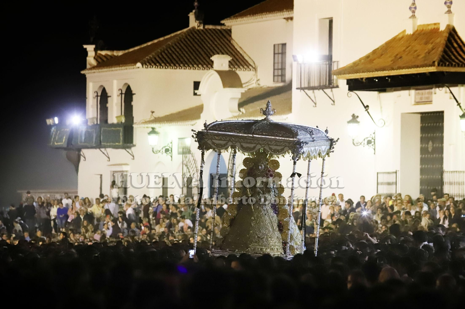 Imágenes del salto a la reja. Rocío 2019
