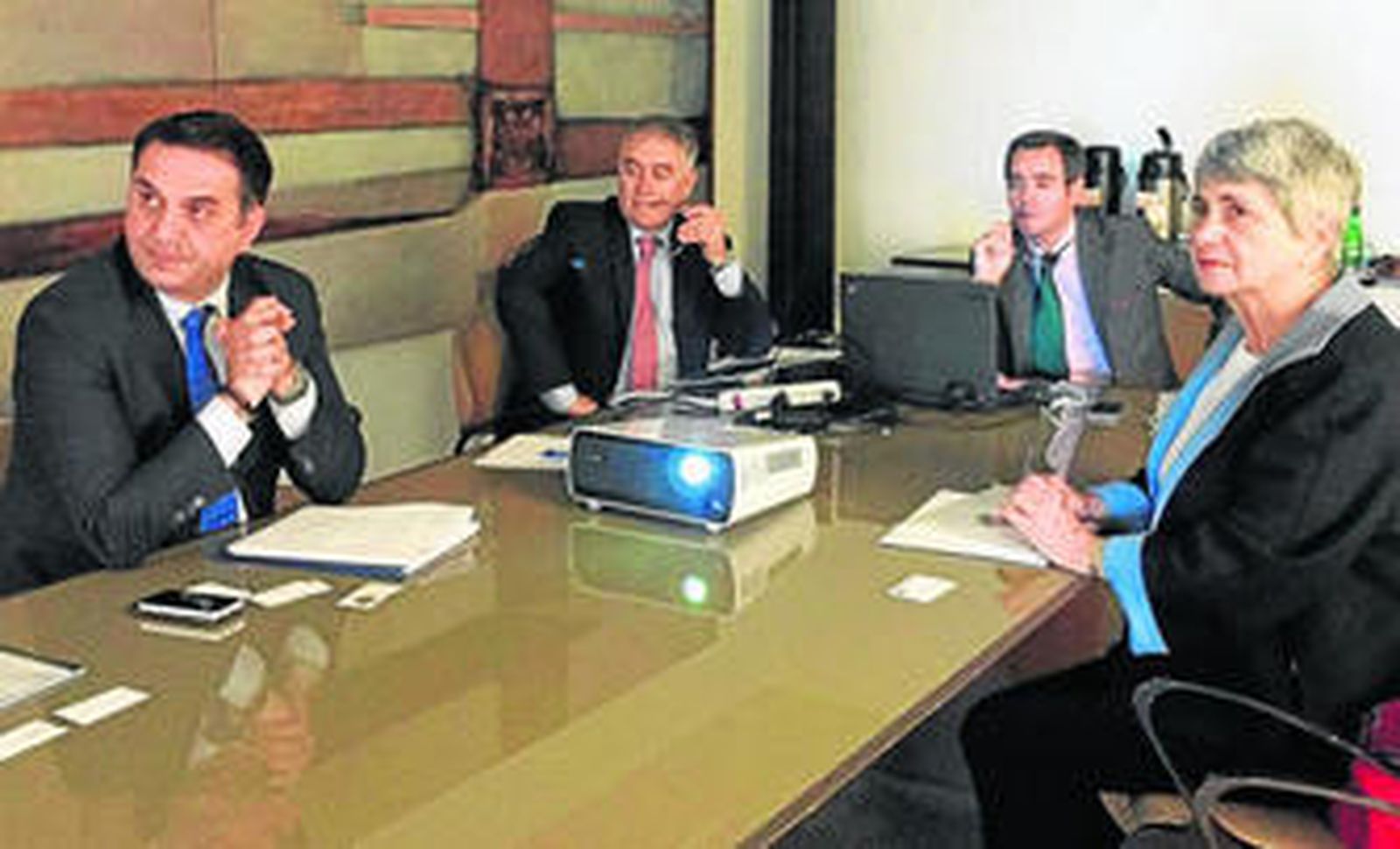 El consejero de Turismo en la reunión con operadores en Nueva York, ayer.