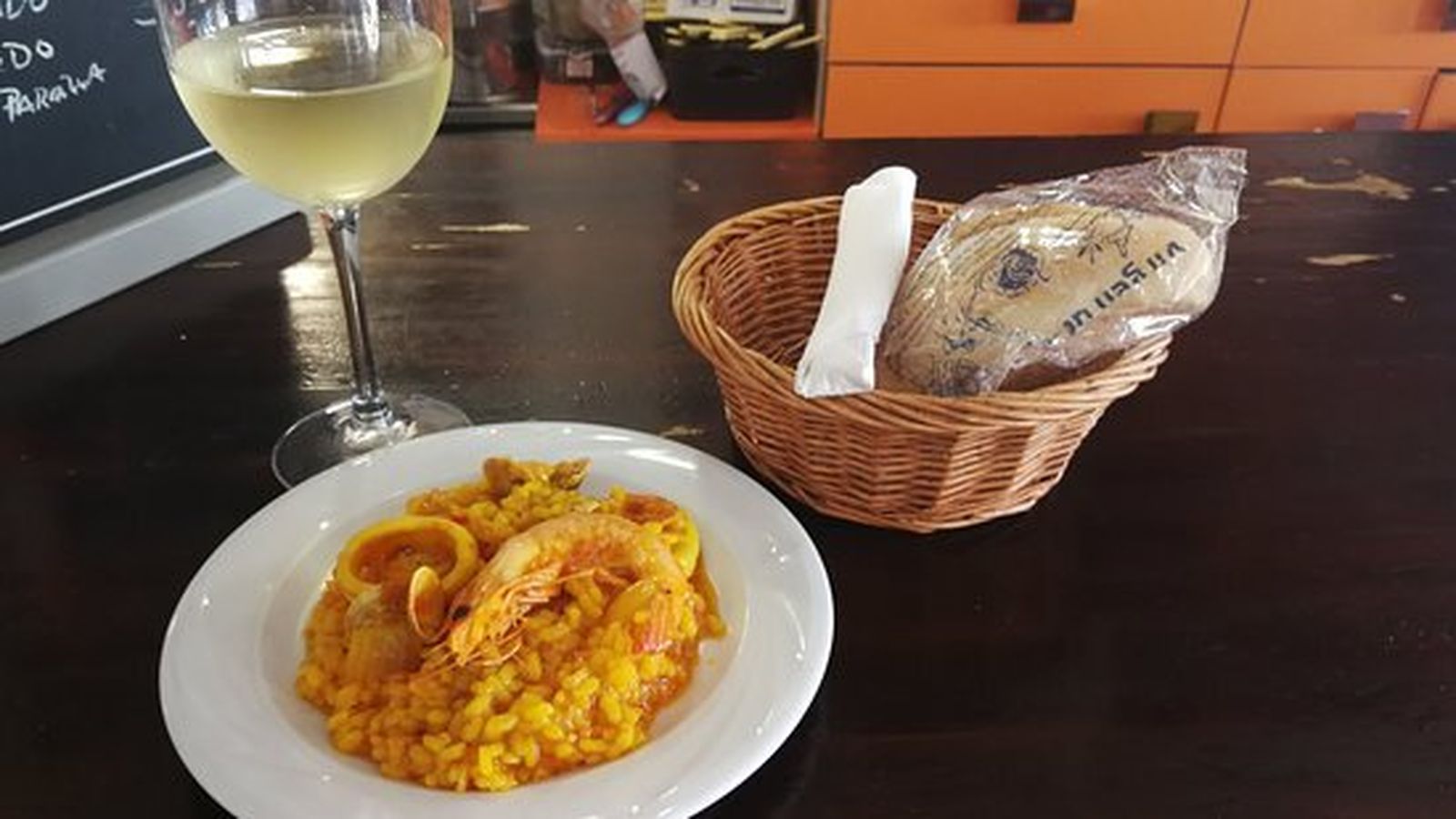 Taberna Vinoteca Casa Pedro