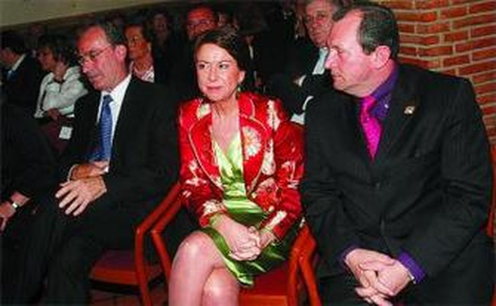 La ministra de Fomento y el alcalde de Málaga, ayer, en el acto.