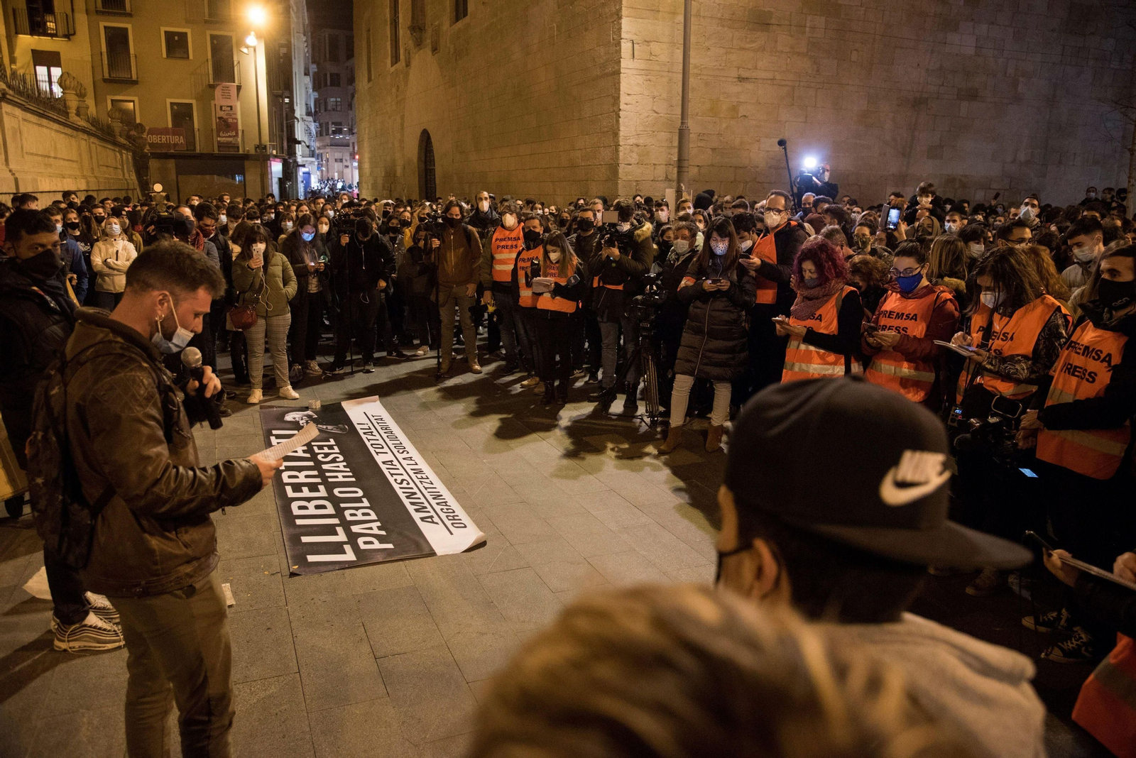 Las imágenes de los disturbios en Cataluña por el arresto de Pablo Hasel