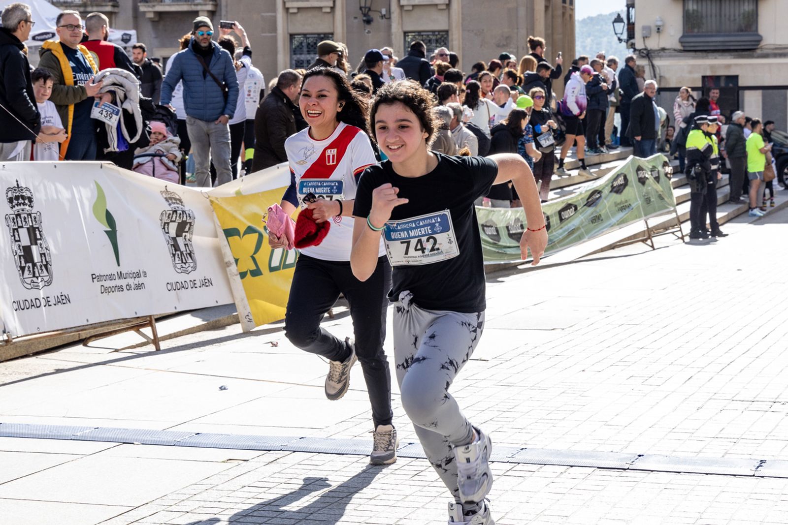 En imágenes: deporte y solidaridad se dan la mano en la VI Carrera-Caminata de la Hermandad de la Buena Muerte (2)