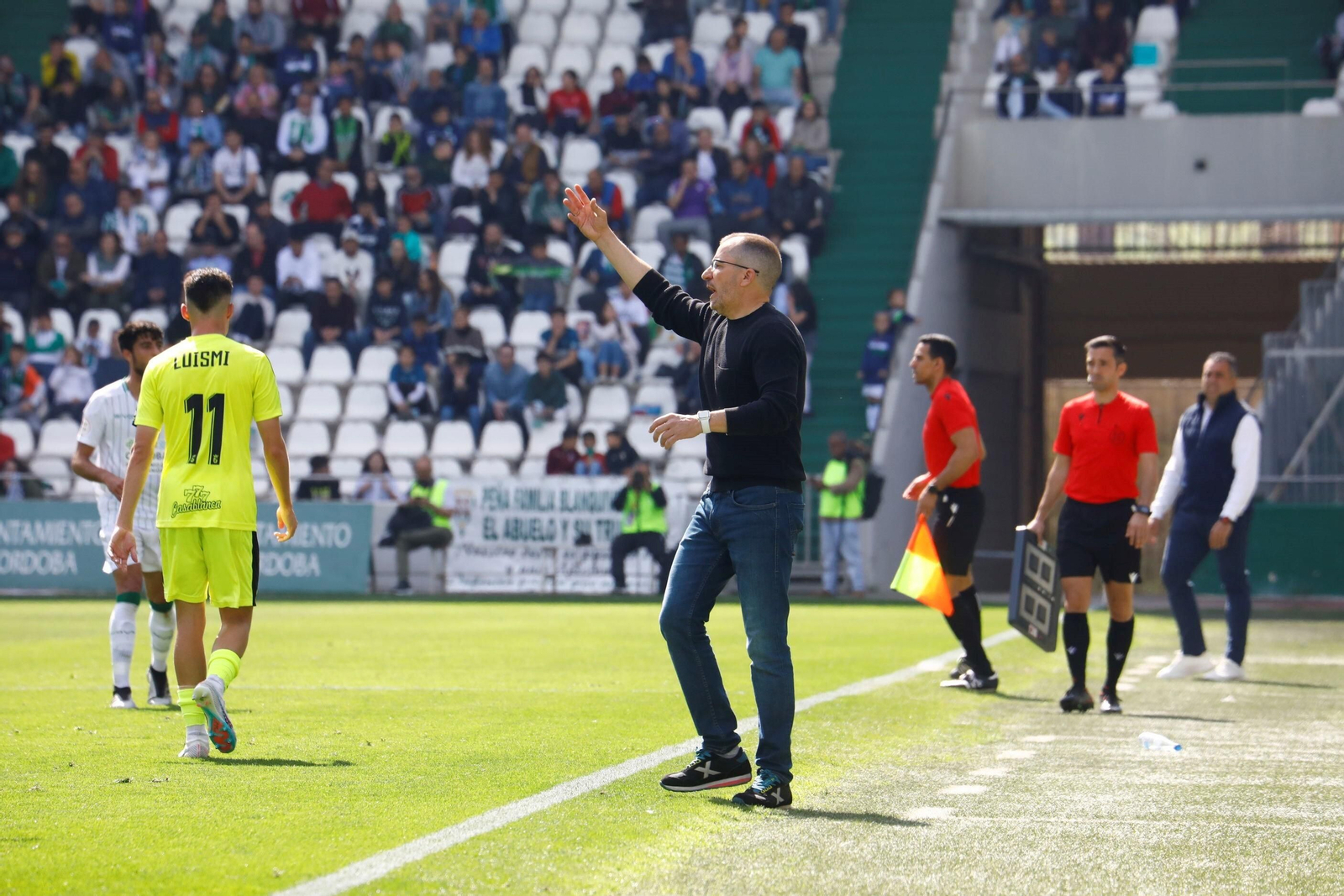 José Juan Romero da órdenes durante el CCF-Ceuta. José Juan Romero da órdenes durante el CCF-Ceuta.
