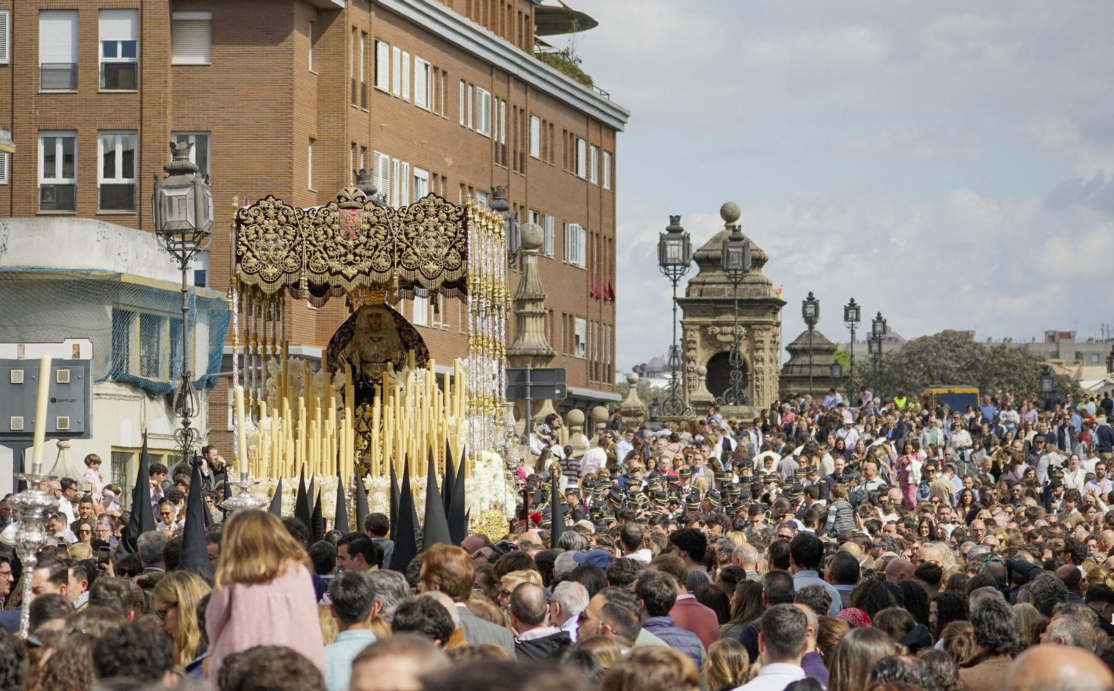 La Hermandad de San Bernardo en la Semana Santa de Sevilla 2025