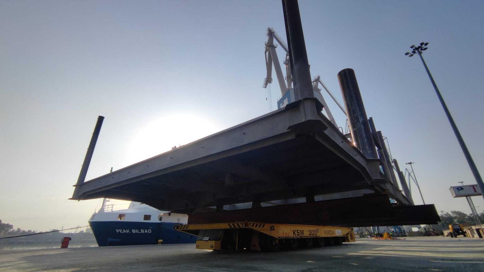 Estructura para una subestación eléctrica.