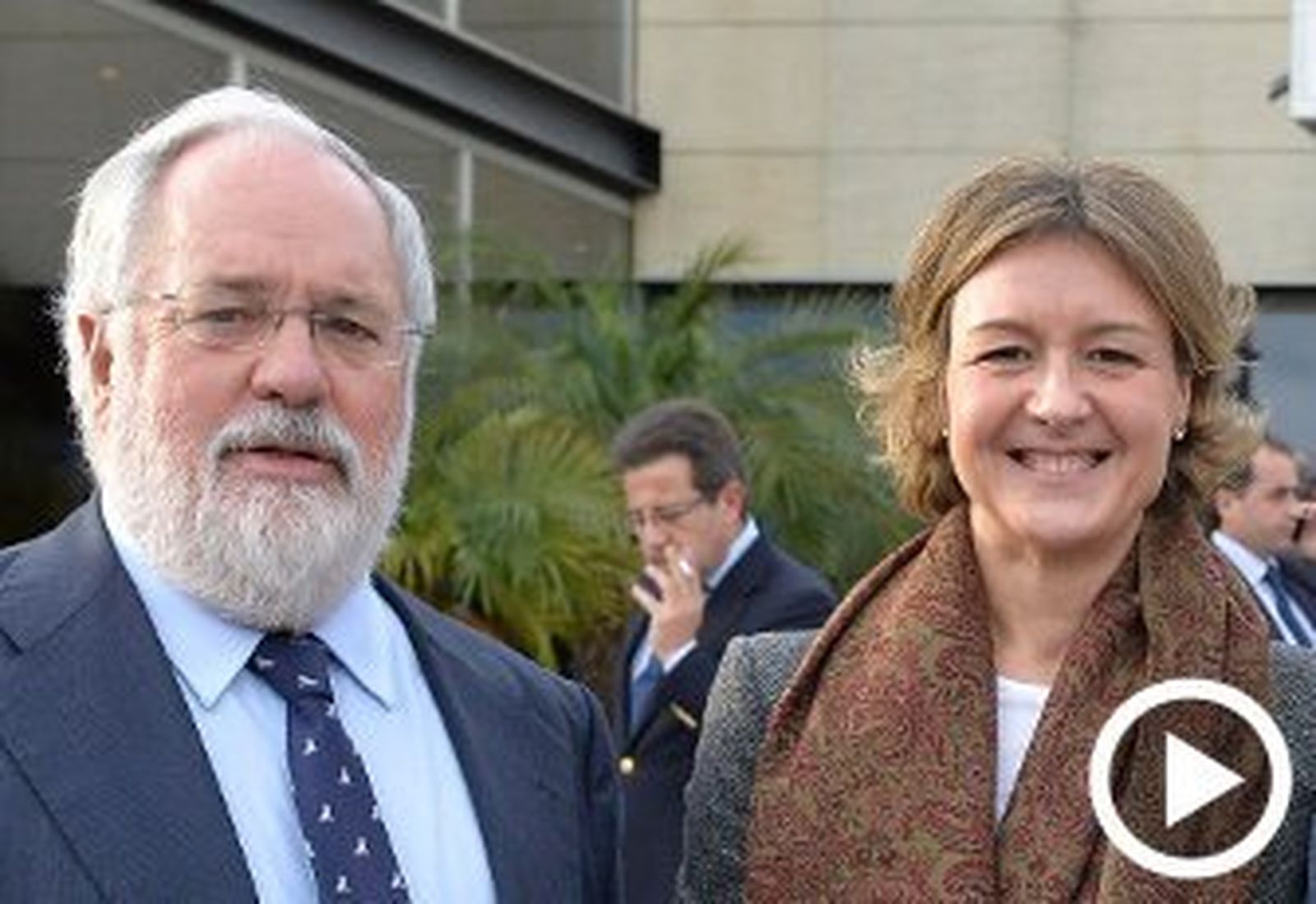 Las prospecciones petrolíferas, la 'patata caliente' de la sucesora de Cañete