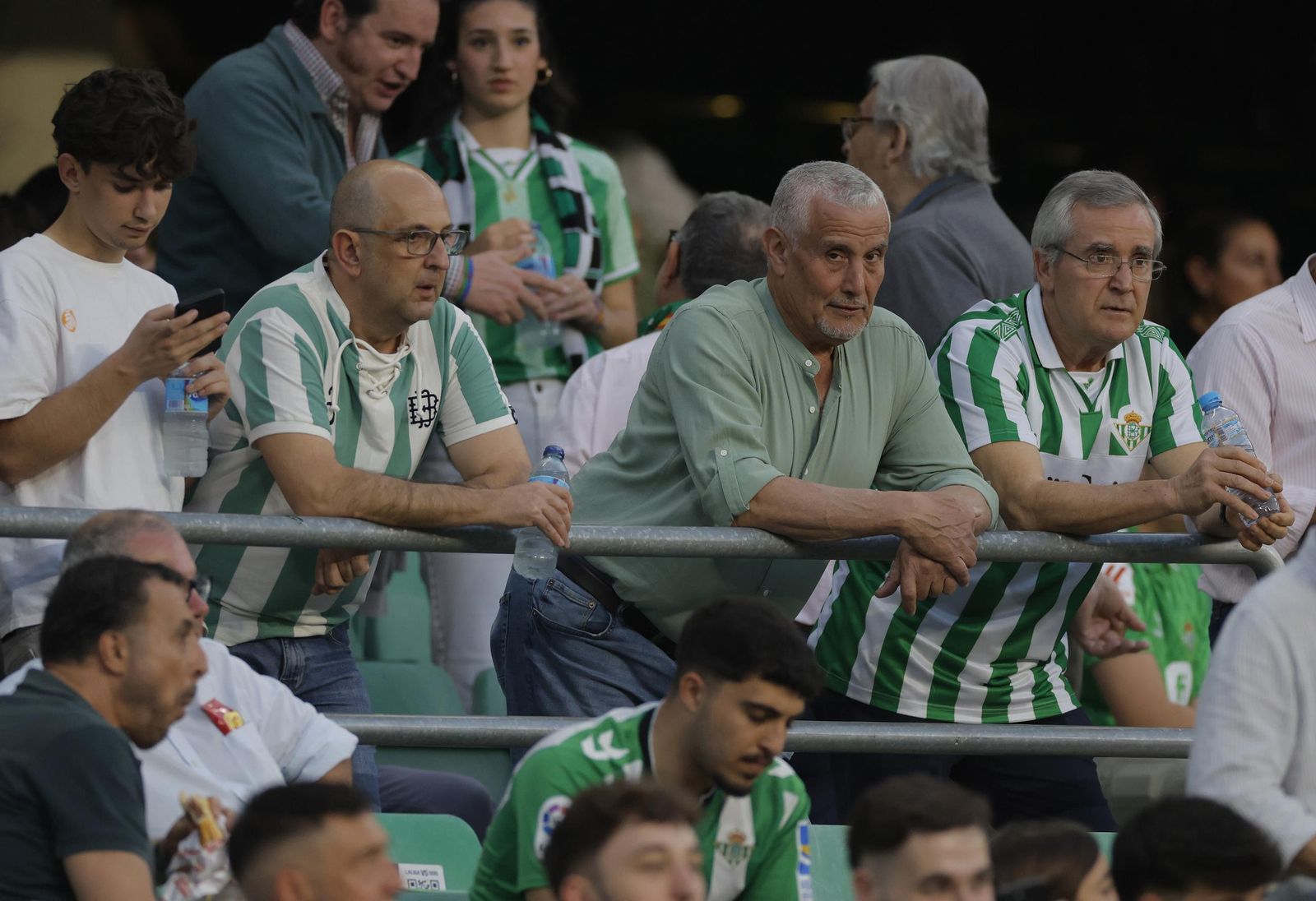 Búscate en las fotos del Betis - Valladolid