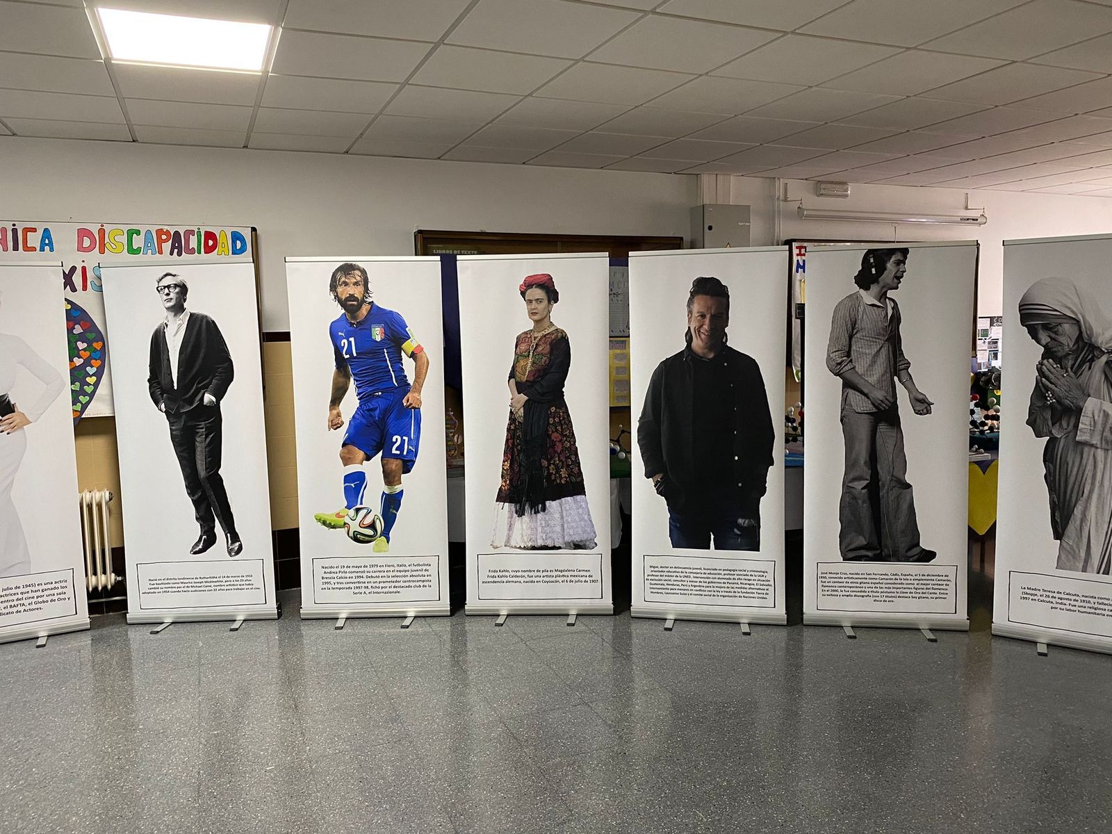 Huétor Tájar se acerca a las ‘celebrities’ gitanas: de Elvis a Frida