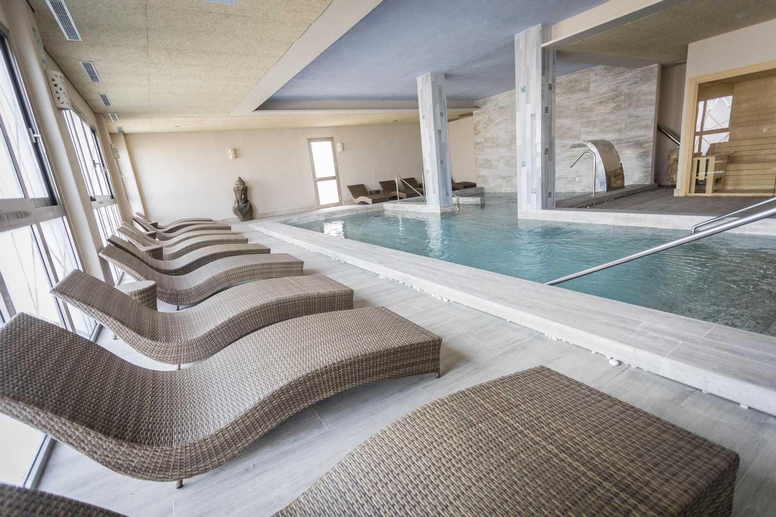 El hotel Zahara Beach & Spa, en imágenes