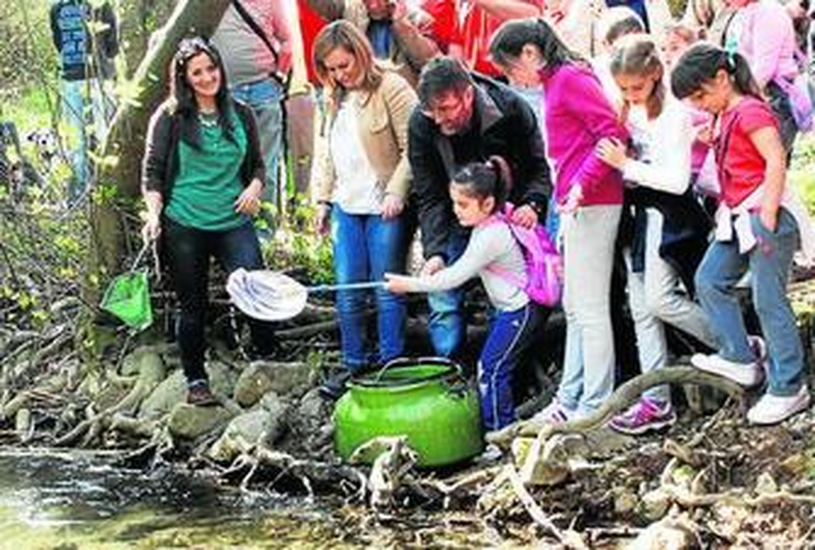 La consejera de Medio Ambiente, durante una suelta, en marzo de 2014.