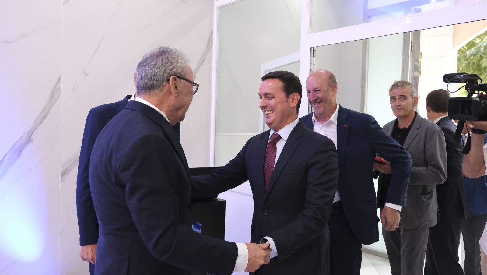 Imágenes del reconocimiento  como Presidente de Honor de la Asociación de Empresarios del Mármol, Francisco Martínez Cosentino