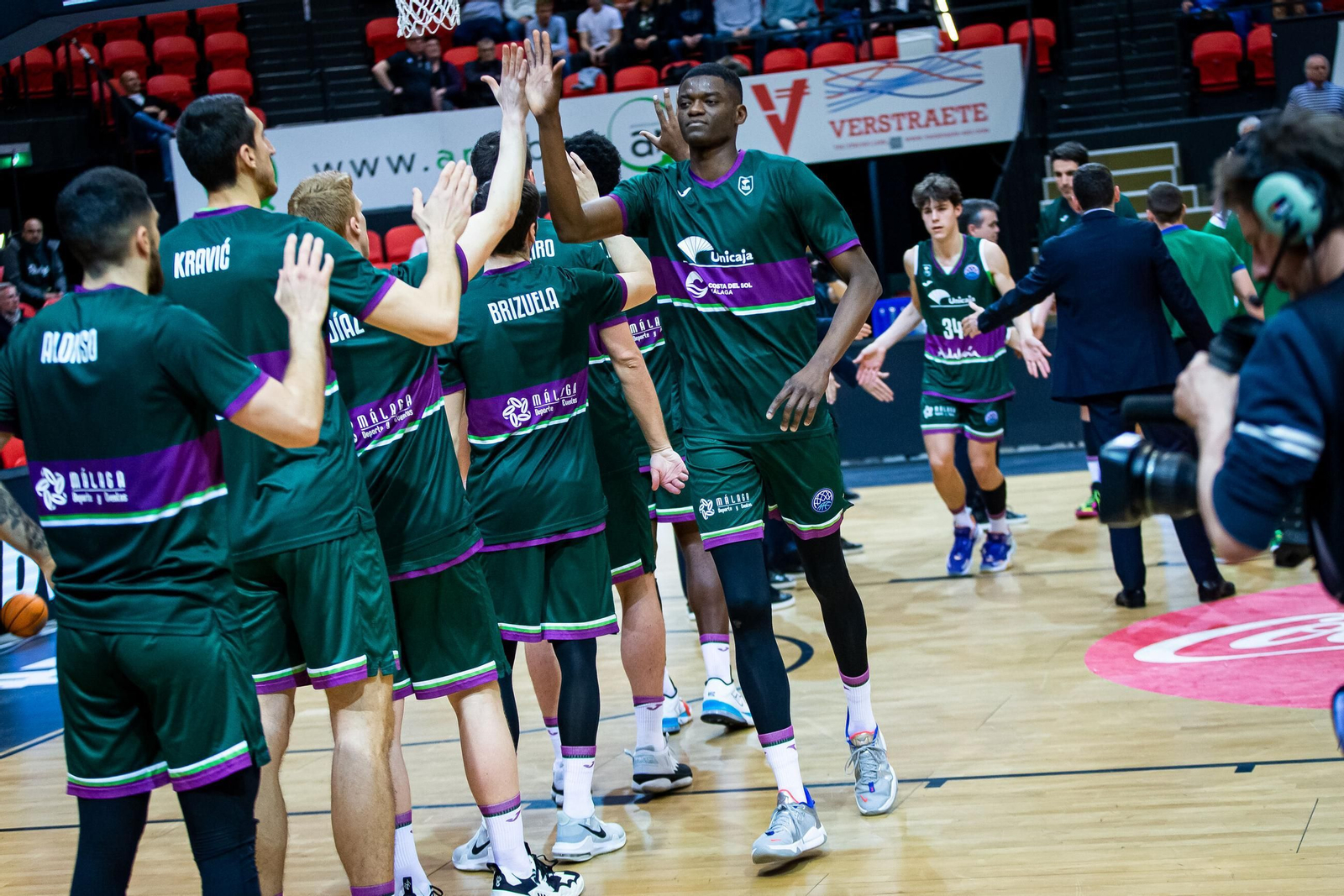 Yannick Nzosa y Mario Saint-Supéry, junto en Unicaja. Yannick Nzosa y Mario Saint-Supéry, junto en Unicaja.