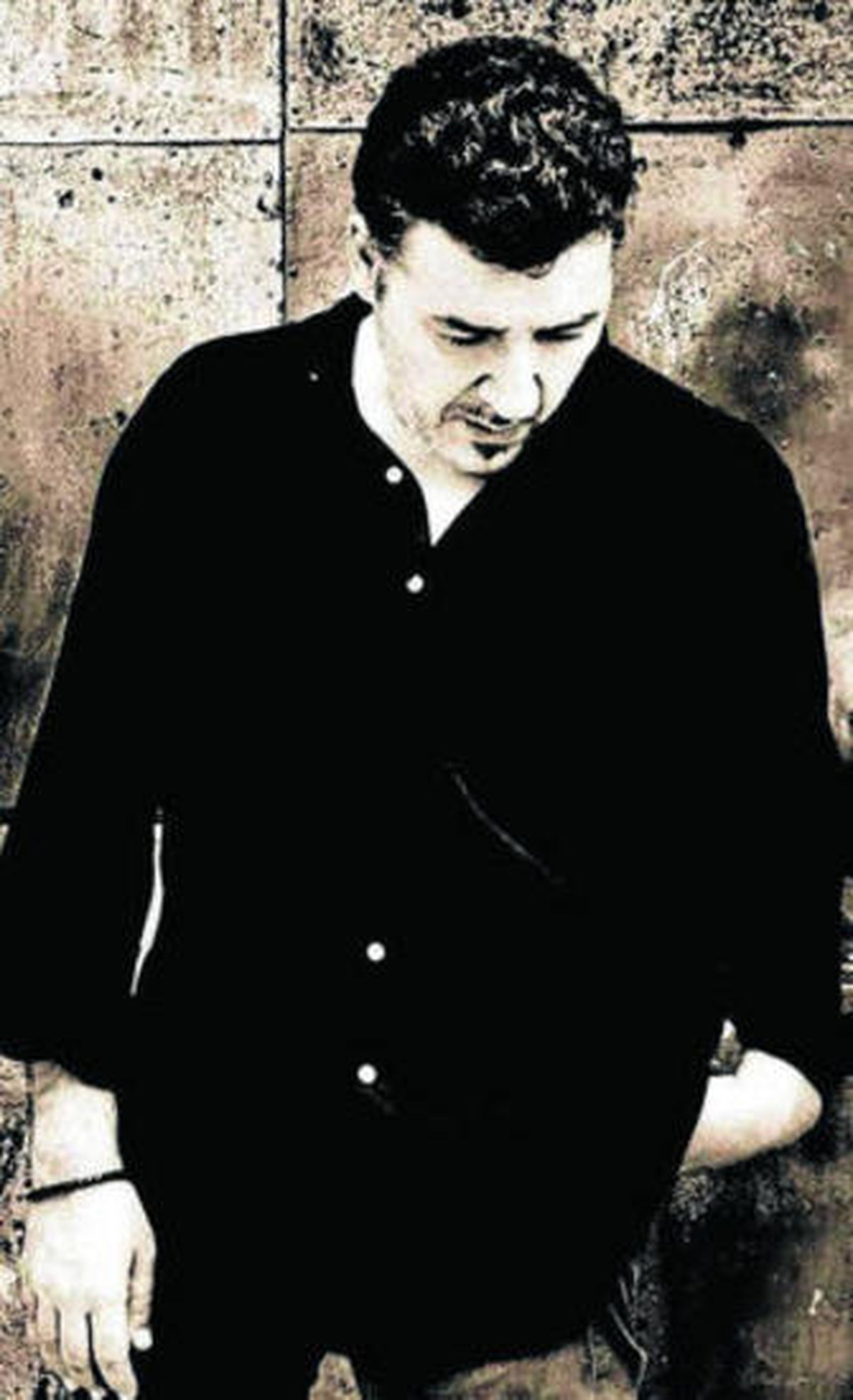 Carlos Goñi es el líder de Revólver.