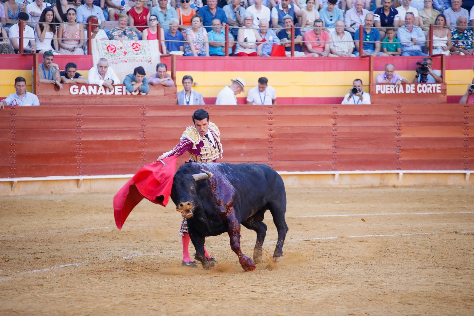 Corrida de toros en Roquetas, en imágenes