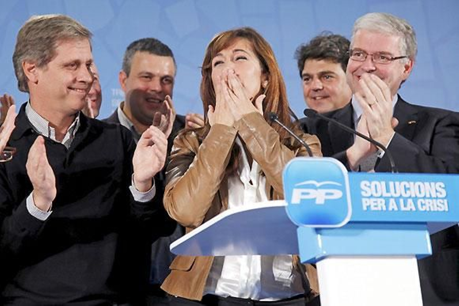 El PP cree que sus "históricos" resultados abren la puerta al cambio en España