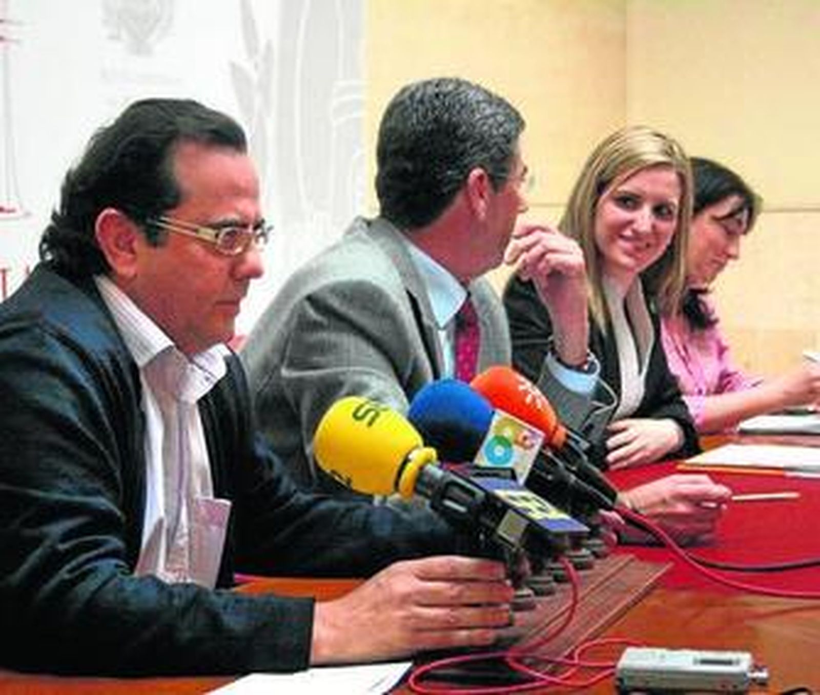 Rueda de prensa de presentación de los cursos.