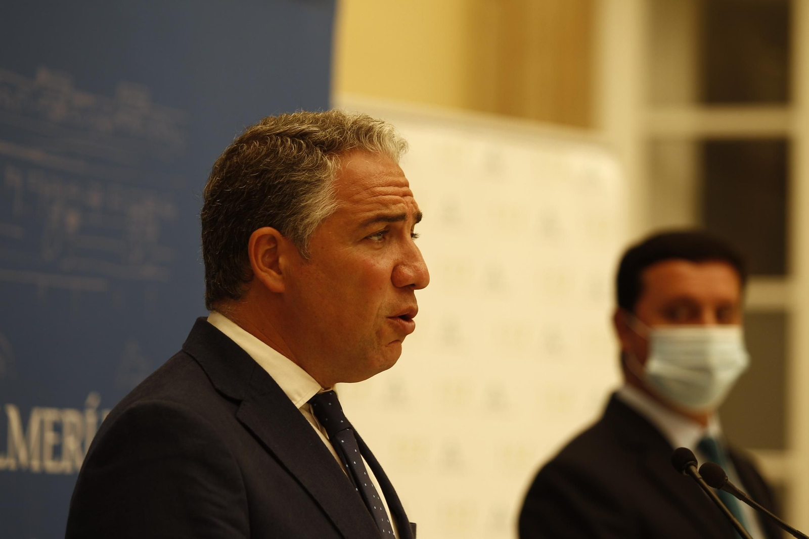 Visita del Consejero de Presidencia de la Junta de Andalucía, Elías Bendodo, a la Diputación de Almería.