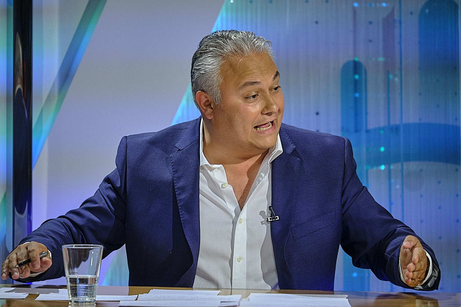 Los gestos de los candidatos durante el debate de las municipales en Onda Cádiz.