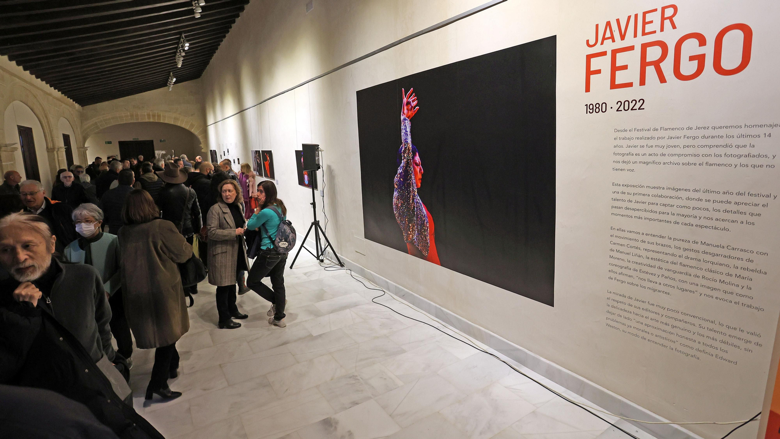 Exposición de Javier Fergo en los Claustro por el Festival de Jerez