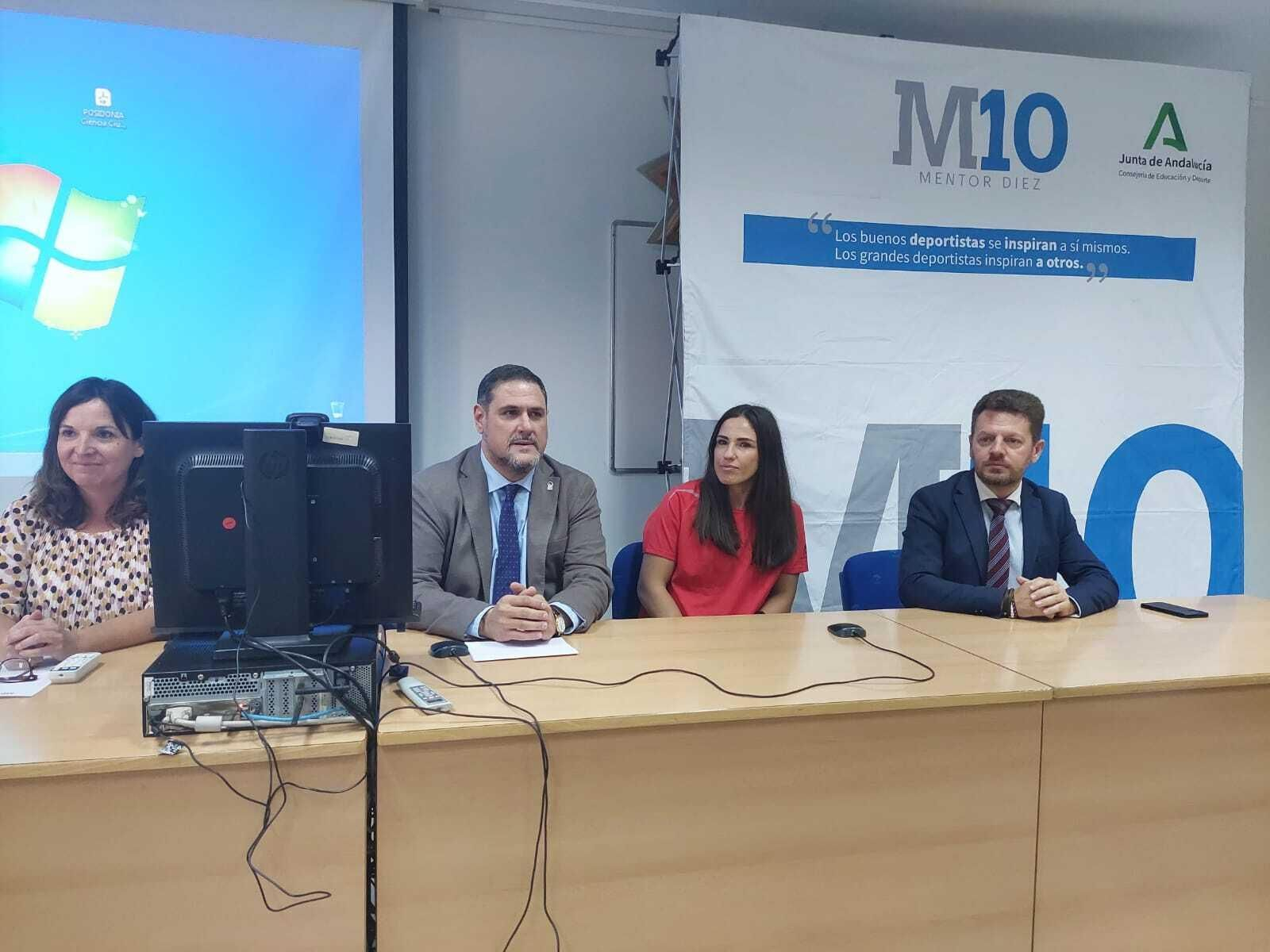 La Junta fomenta hábitos saludables y valores del deporte en el IES Alhamilla con 'Mentor 10'