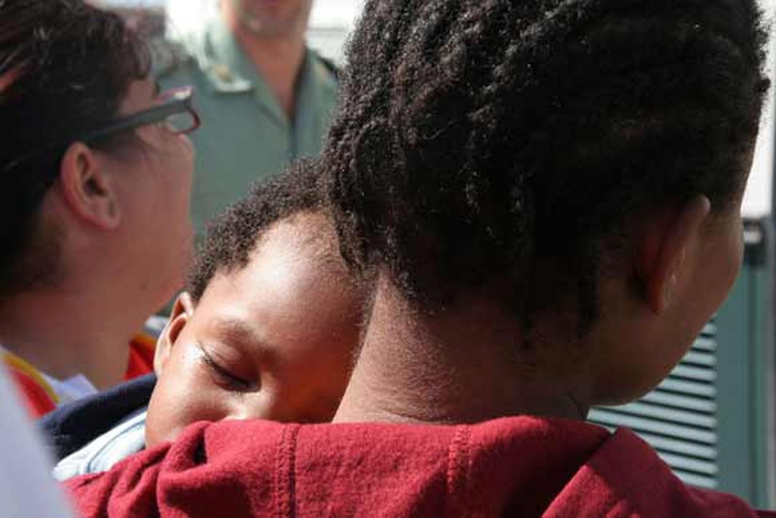 Los inmigrantes, entre los que se encontraba dos menores y dos embarazadas, pretendía cruzar el Estrecho a bordo de una zodiac

Foto: Shus Teran