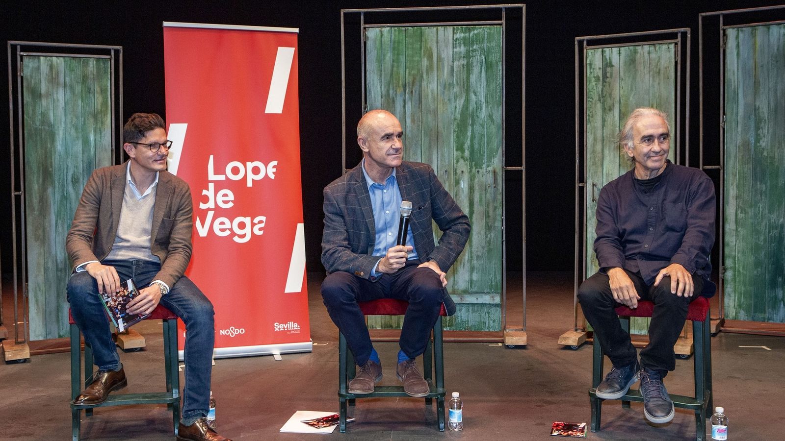 Carlos Forteza, el alcalde Antonio Muñoz y Ricardo Iniesta, en el Lope.