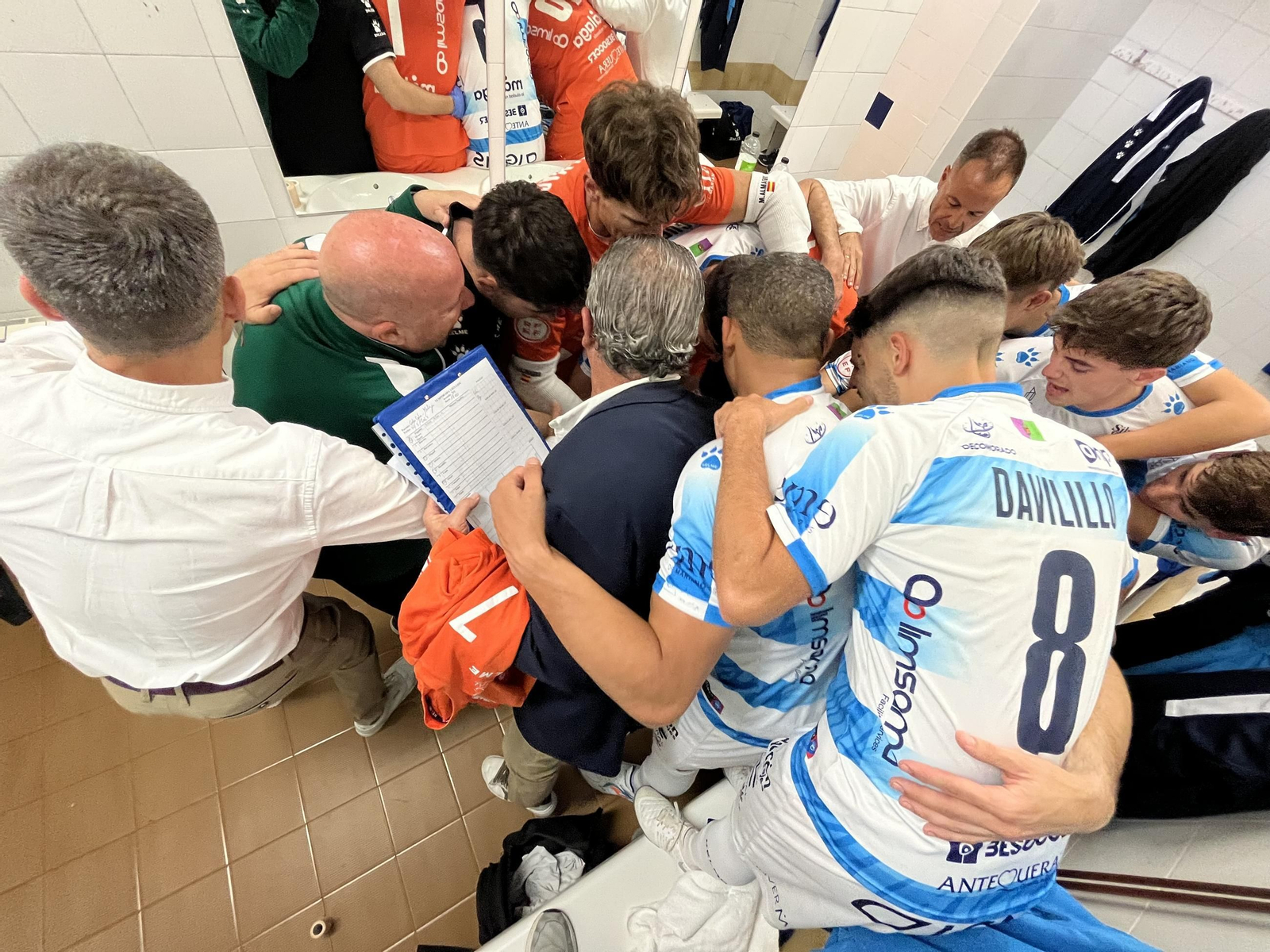 Remontada del Málaga Ciudad Redonda en Zaragoza para entrar en el play off (3-5)