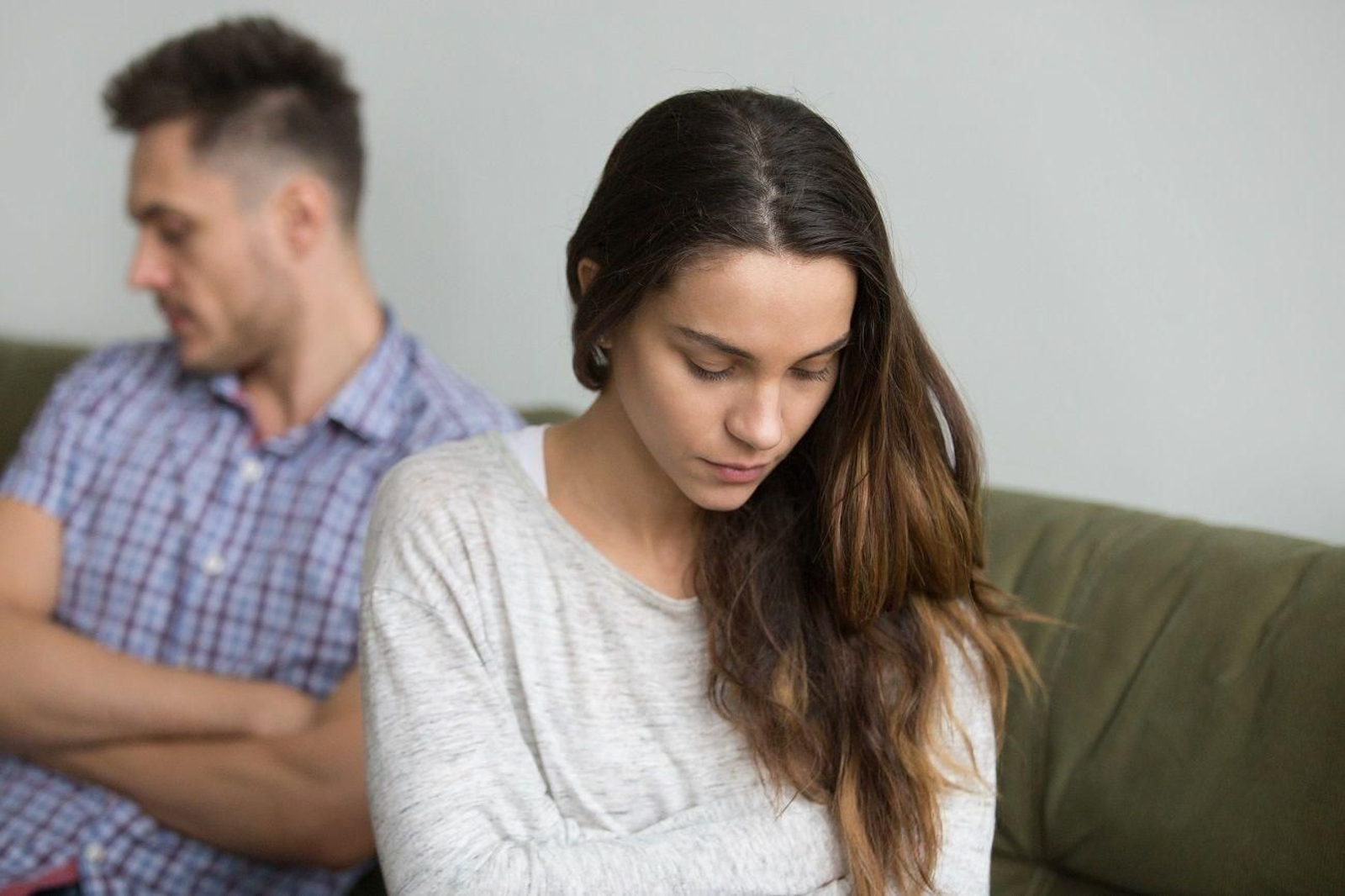 Una pareja después de una ruptura de la relación. Una pareja después de una ruptura de la relación.