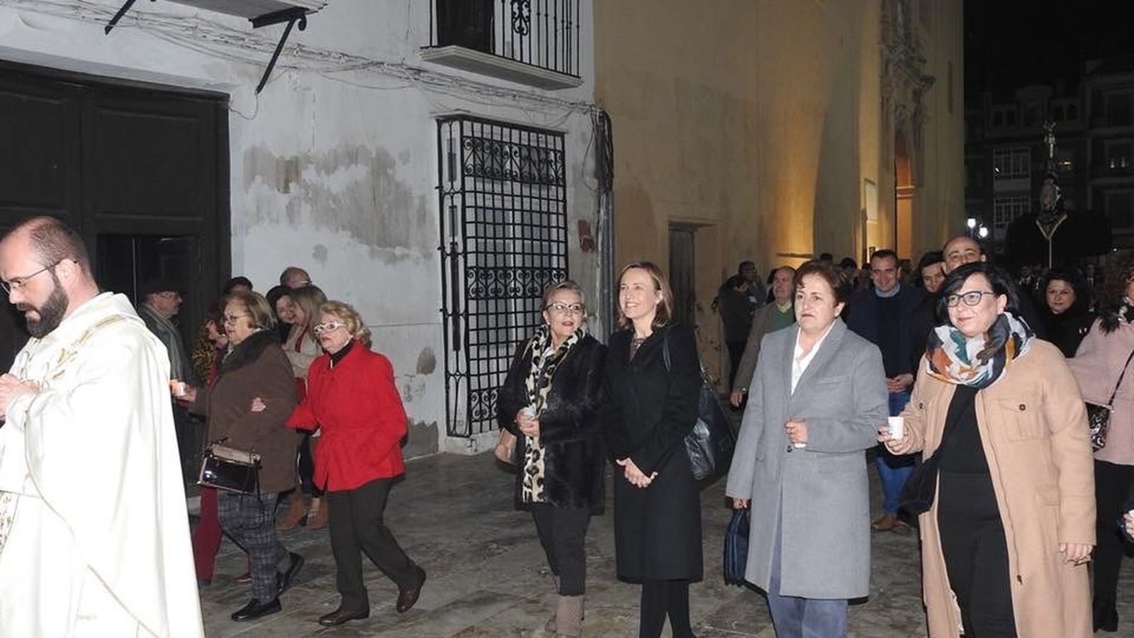 La alcaldesa participó en la procesión.