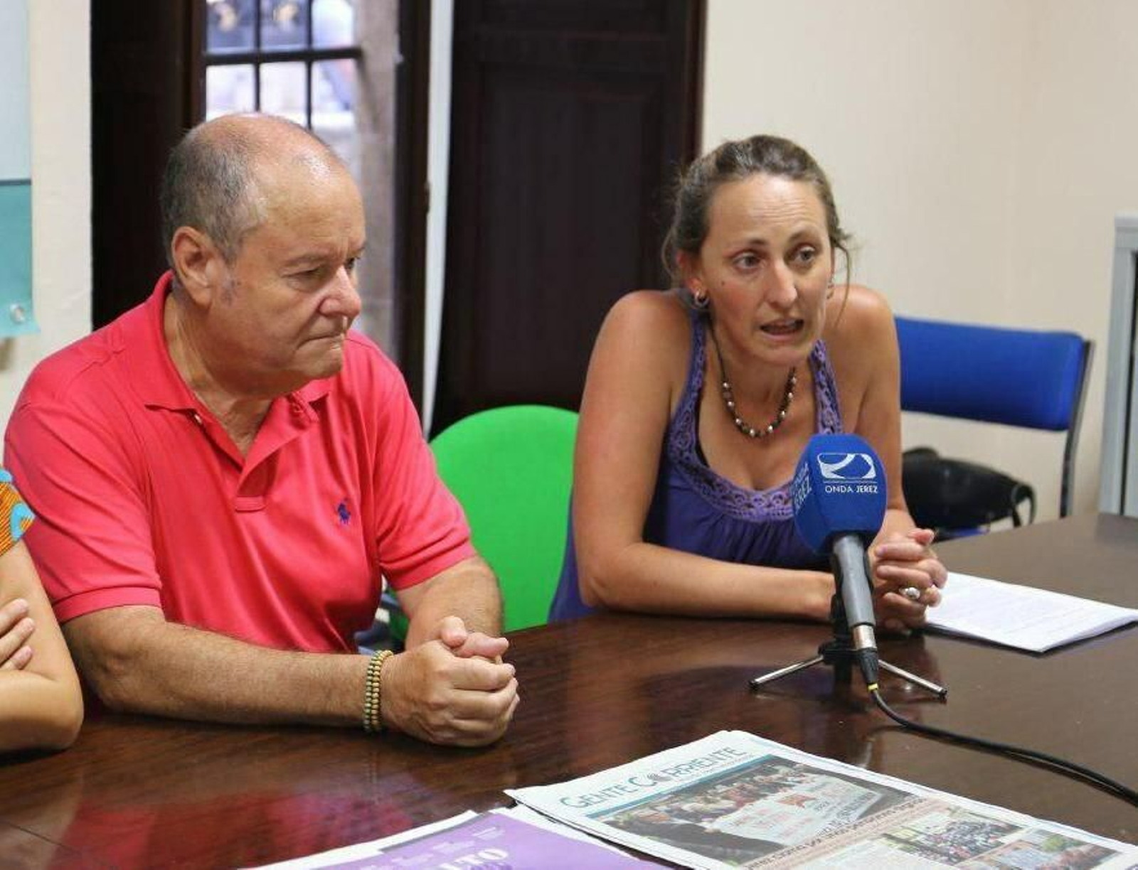 Kika González, en una rueda de prensa ofrecida en la sede de Ganemos Jerez.