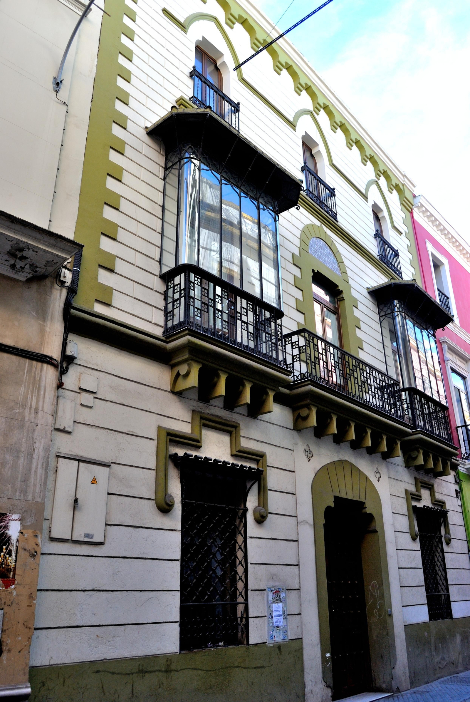 Vivienda modernista de la calle Alfonso XII.